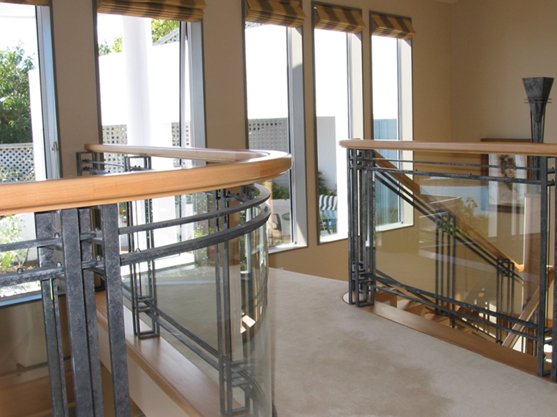 Custom Balustrade & Uplight